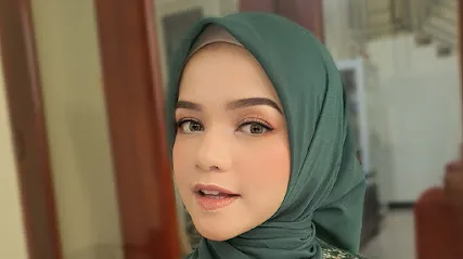 Mcelly Makeup Artist