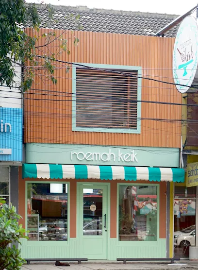 Roemah Keik Buah Batu (Toko Kue Bandung)